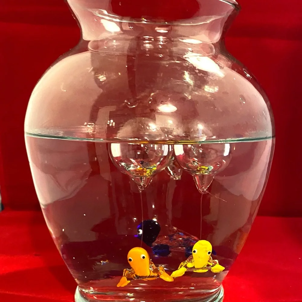 Floating Turtles - Picture 7 of 8